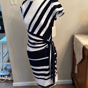 Boston Proper size 2 new with tags dress with tie at side waist